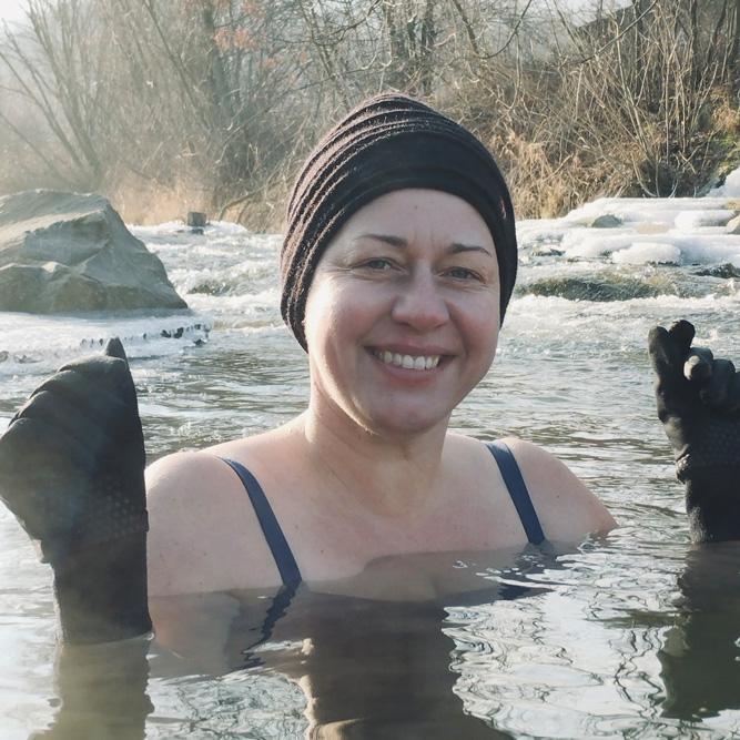 Eisbaden – Angela Peichl